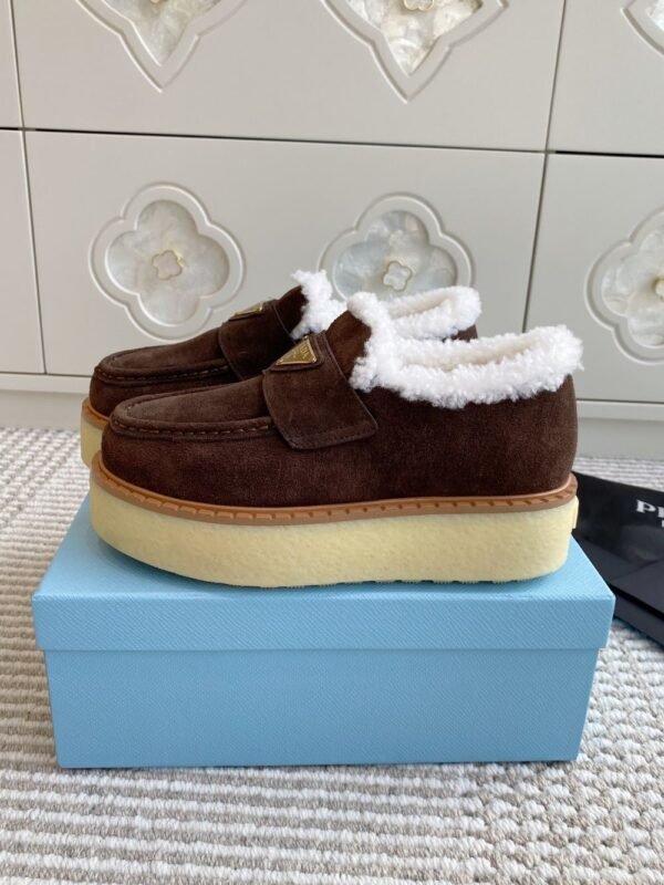 Prada Loafers Winter Brown