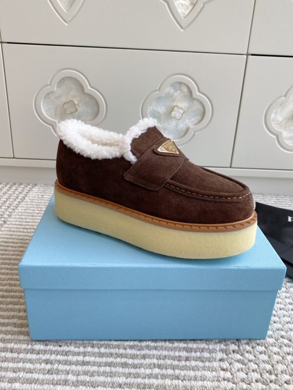 Prada Loafers Winter Brown