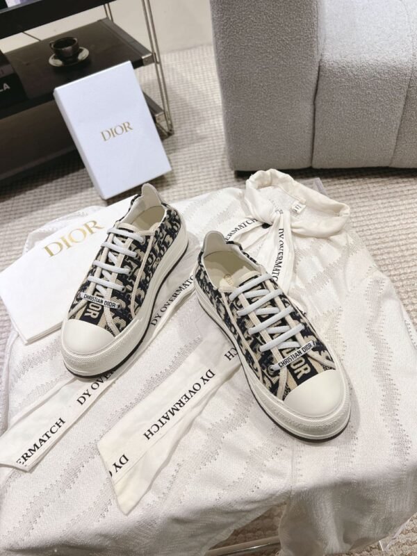 Dior Walk'n  Christian Dior Black and Khaki