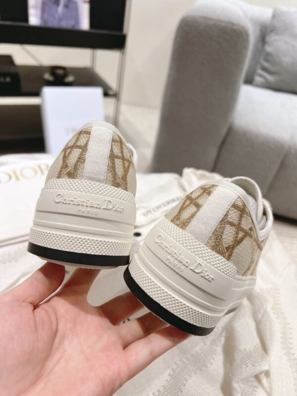 Dior Walk'n Christian Dior Khaki