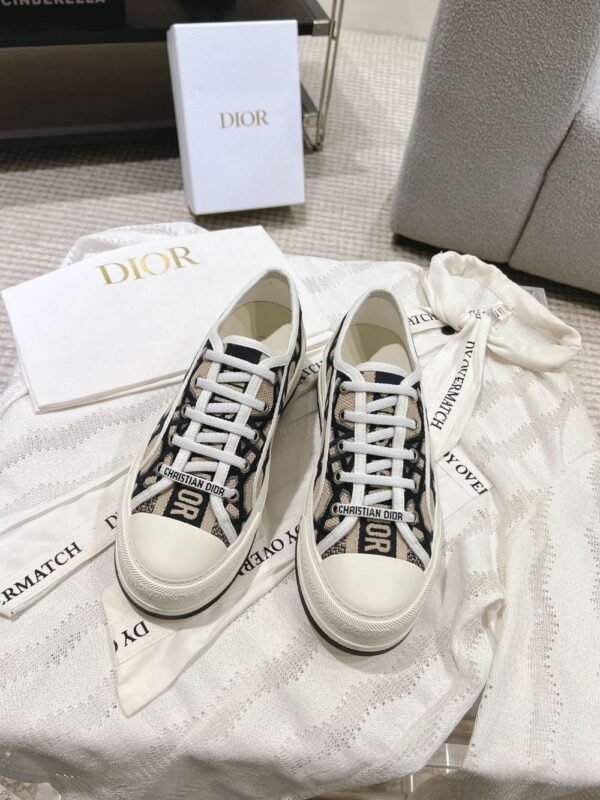 Dior Walk'n  Black Khaki