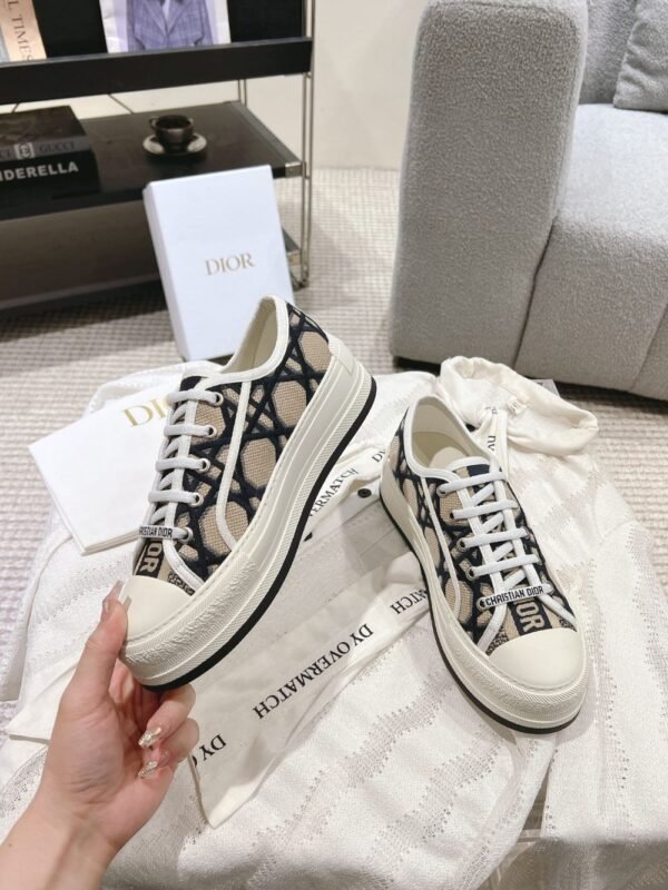 Dior Walk'n  Black Khaki