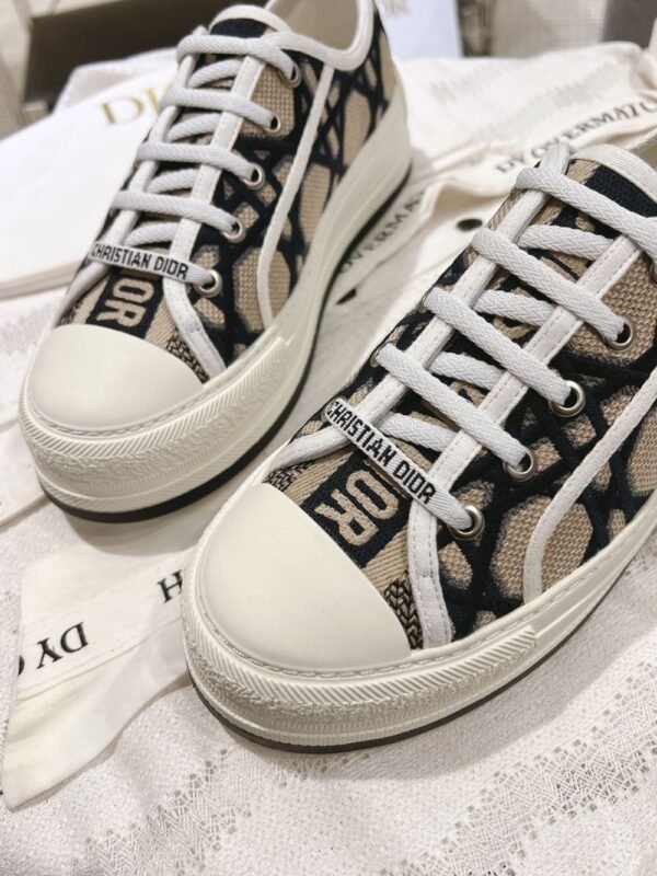 Dior Walk'n  Black Khaki