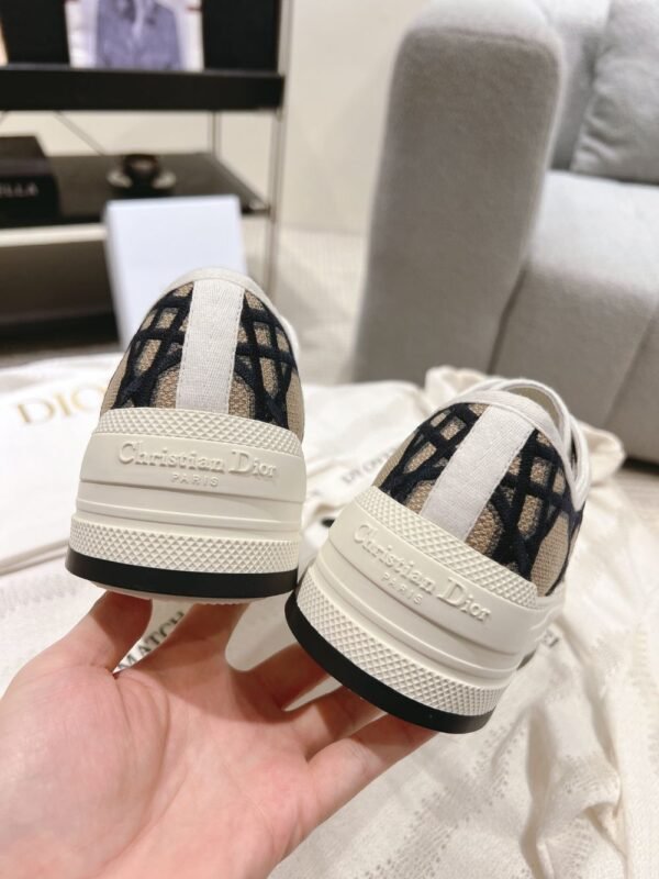 Dior Walk'n  Black Khaki