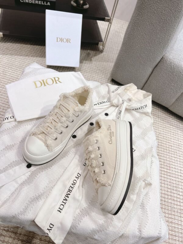 Dior Walk'n  Christian Dior White