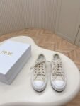Dior Walk'n  Christian Dior Khaki