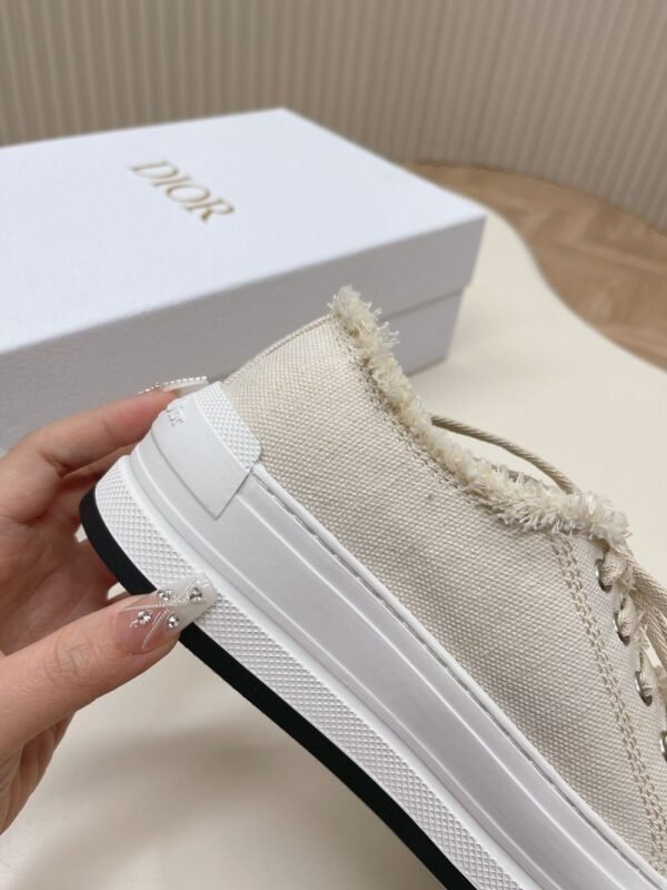 Dior Walk'n  Christian Dior Khaki