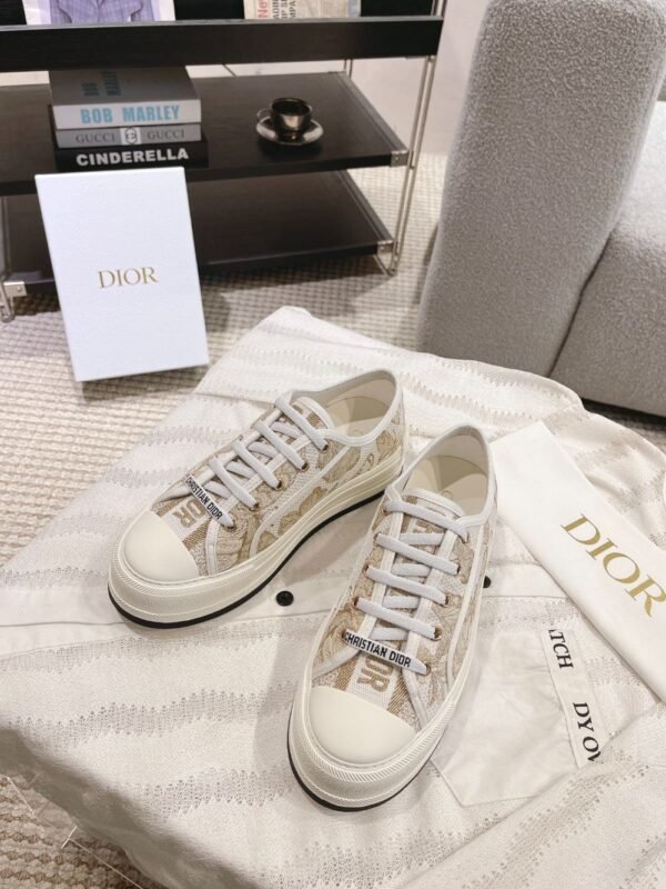 Dior Walk'n  Khaki Butterfly