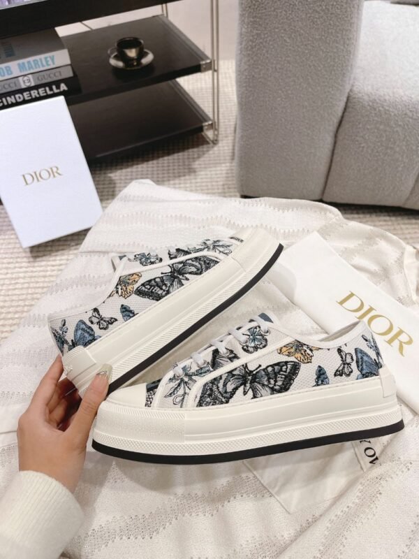 Dior Walk'n  Blue Butterfly