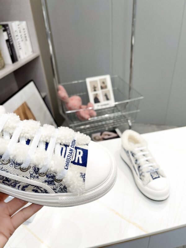 Dior Walk'n  Winter Blue and White