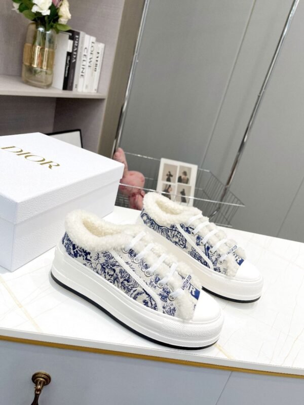 Dior Walk'n  Winter Blue and White