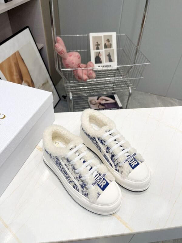 Dior Walk'n  Winter Blue and White