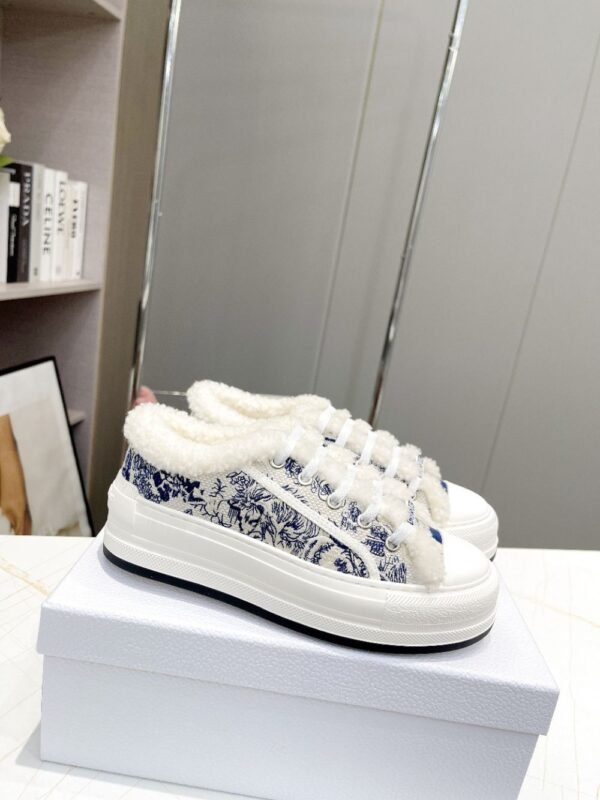 Dior Walk'n  Winter Blue and White