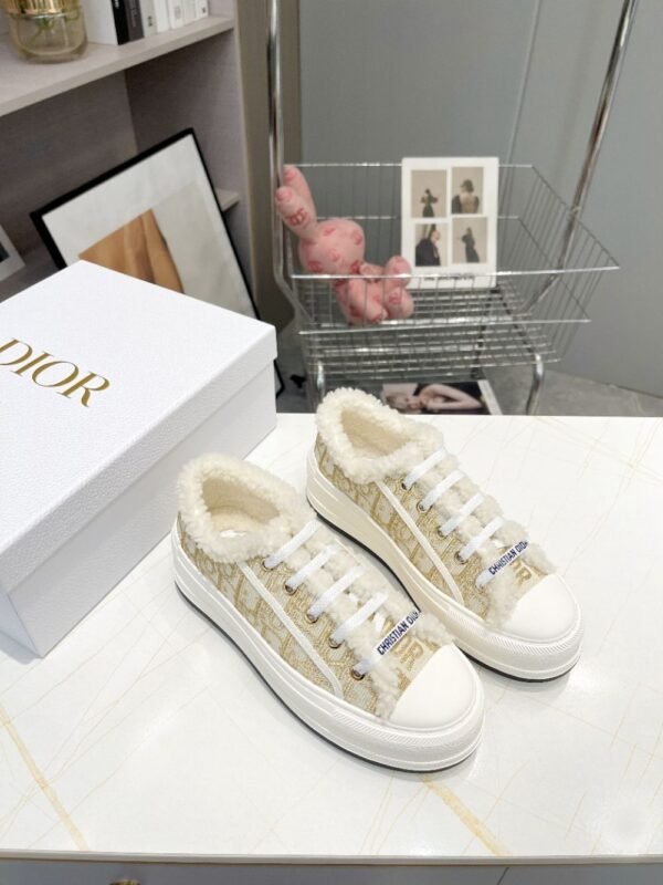 Dior Walk'n  Winter Gold