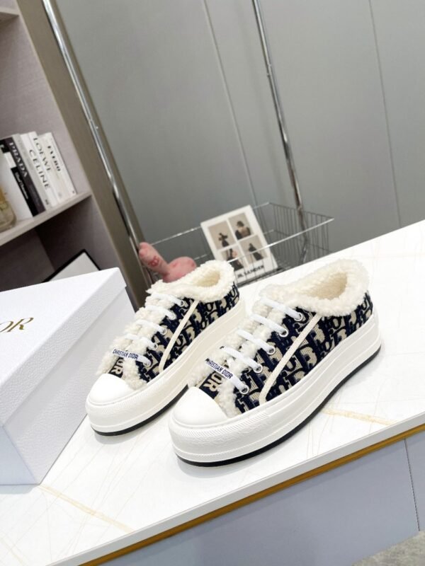 Dior Walk'n  Winter Black