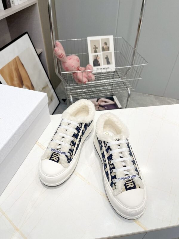 Dior Walk'n  Winter Black