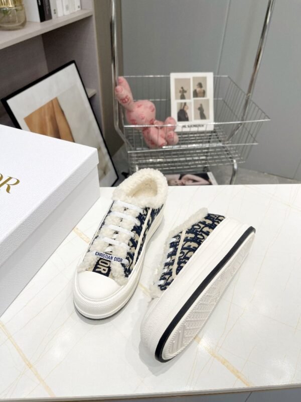 Dior Walk'n  Winter Black