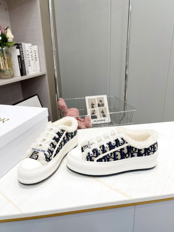 Dior Walk'n  Winter Black