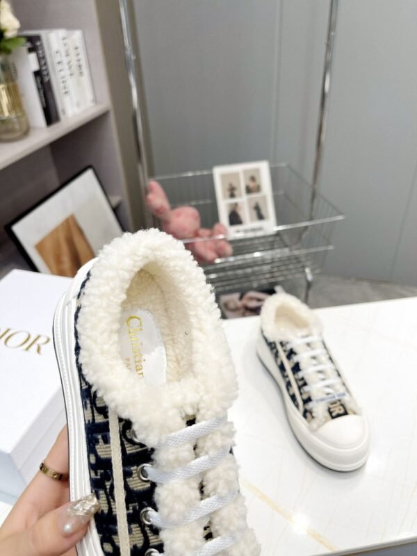 Dior Walk'n  Winter Black