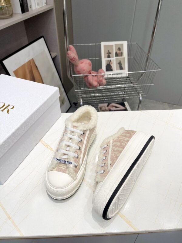 Dior Walk'n  Winter Pink