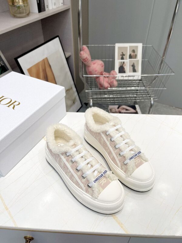 Dior Walk'n  Winter Pink