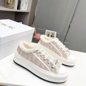 Dior Walk'n  Winter Pink
