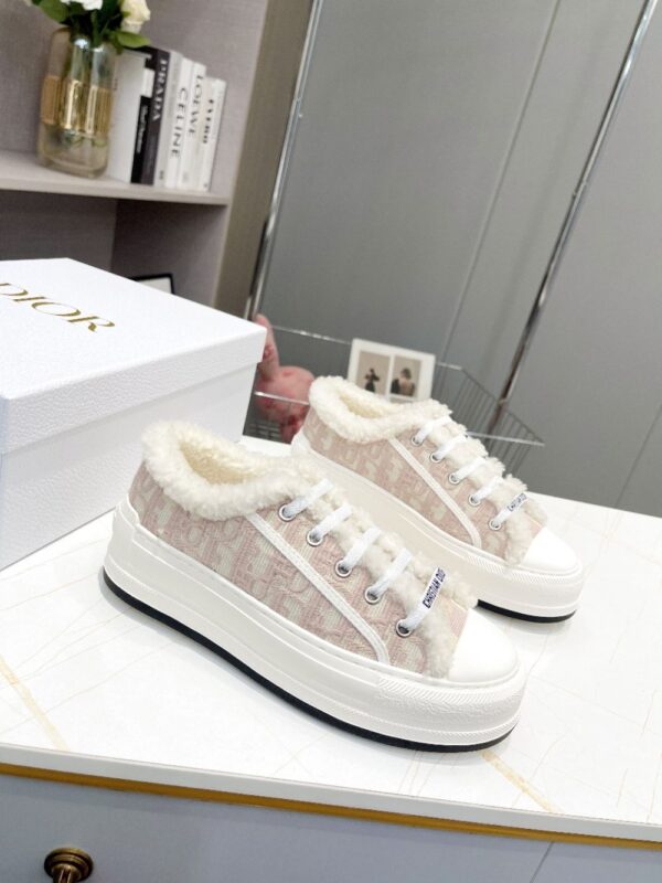Dior Walk'n  Winter Pink