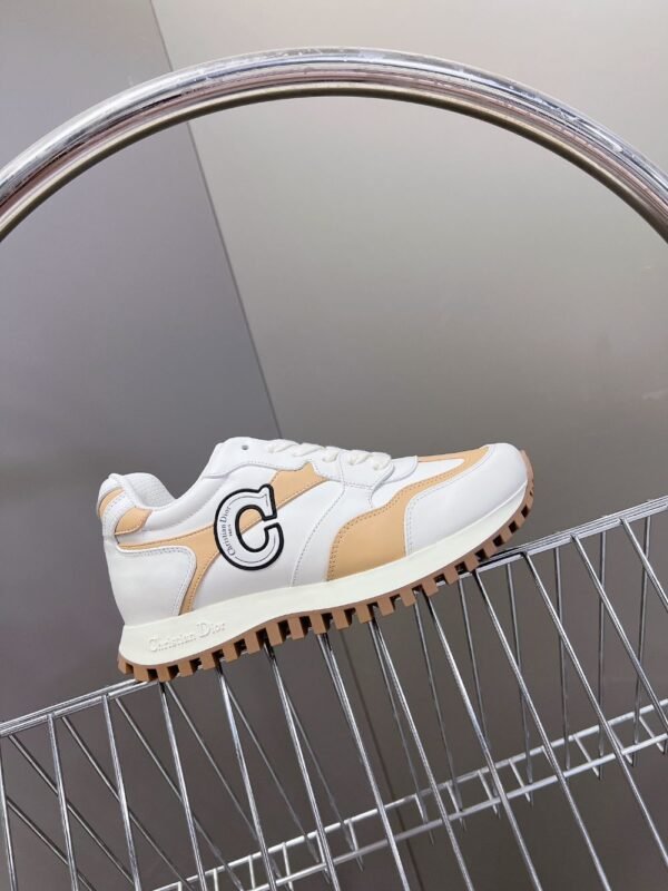 Dior C'est White and Pink