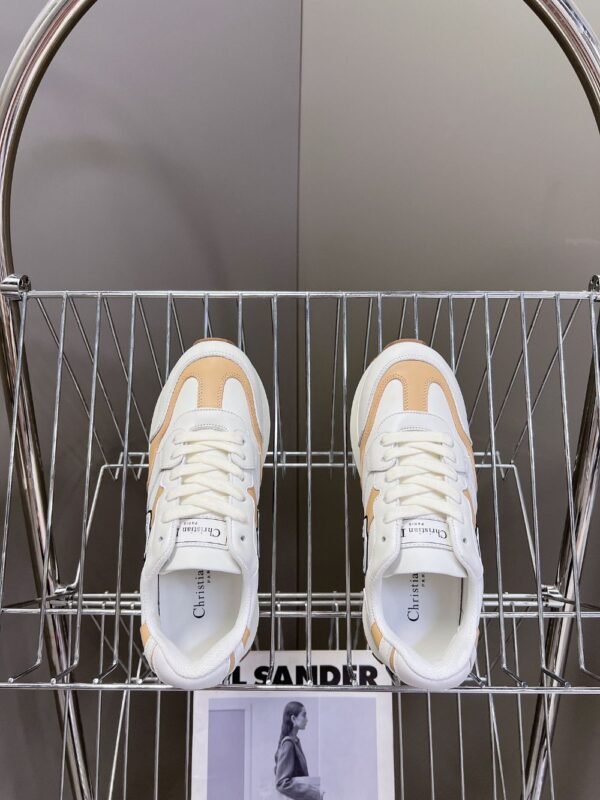 Dior C'est White and Pink