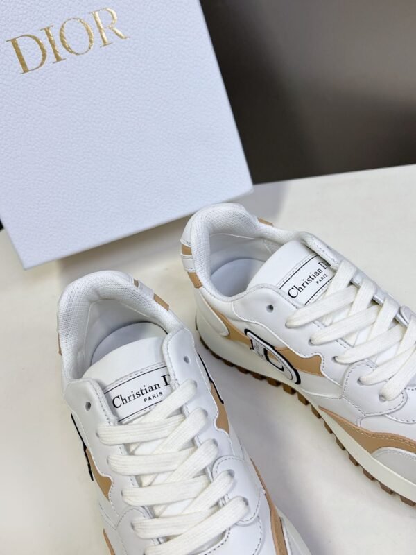 Dior C'est White and Pink