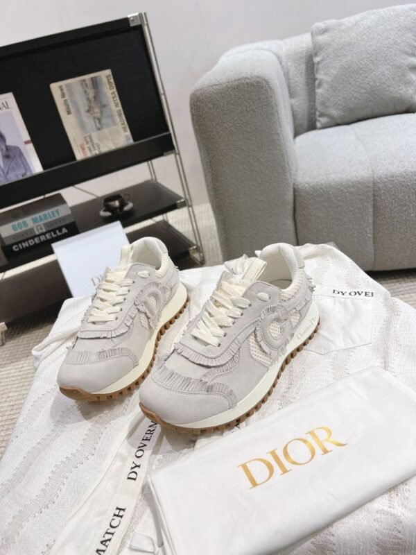 Dior C'est Grey