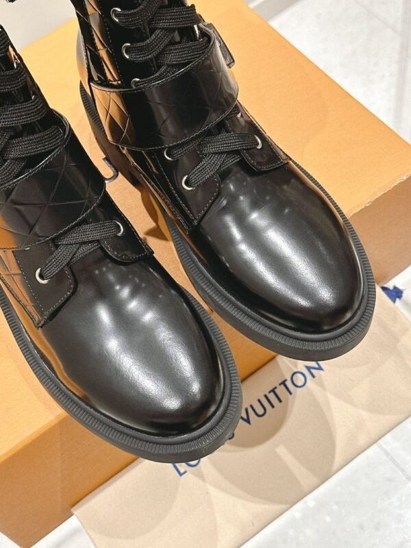 Louis Vuitton Motorcycle Boots Lace-up Light Black