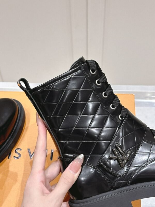 Louis Vuitton Motorcycle Boots Lace-up Light Black