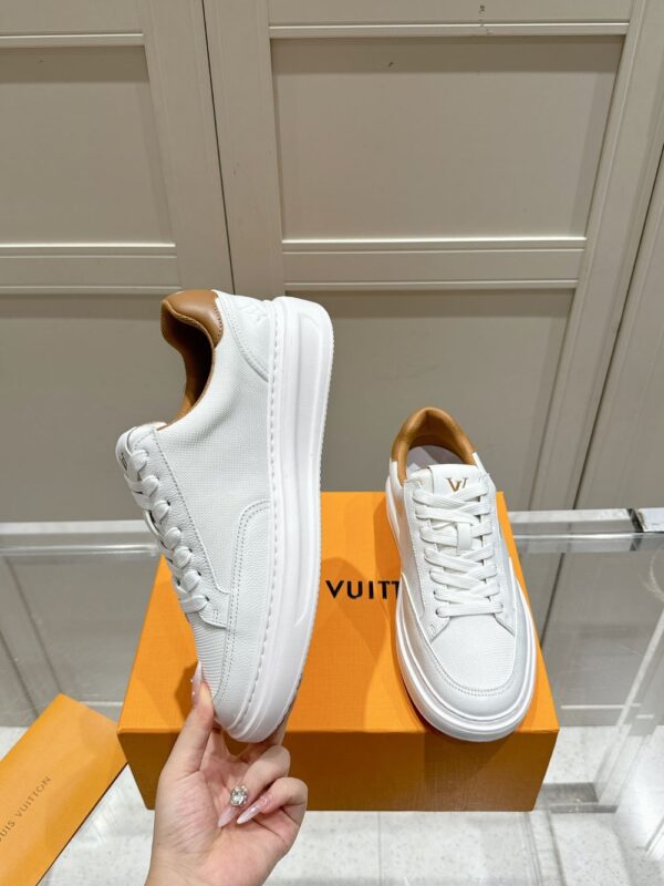 Louis Vuitton Run Light White and Coffee