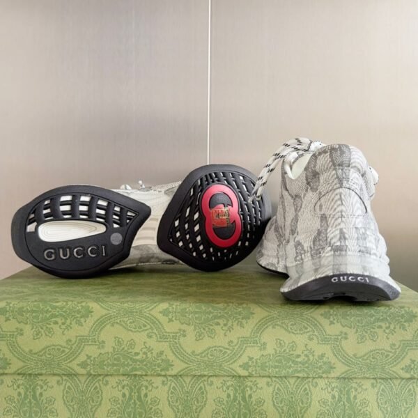 Gucci GG Run Grey