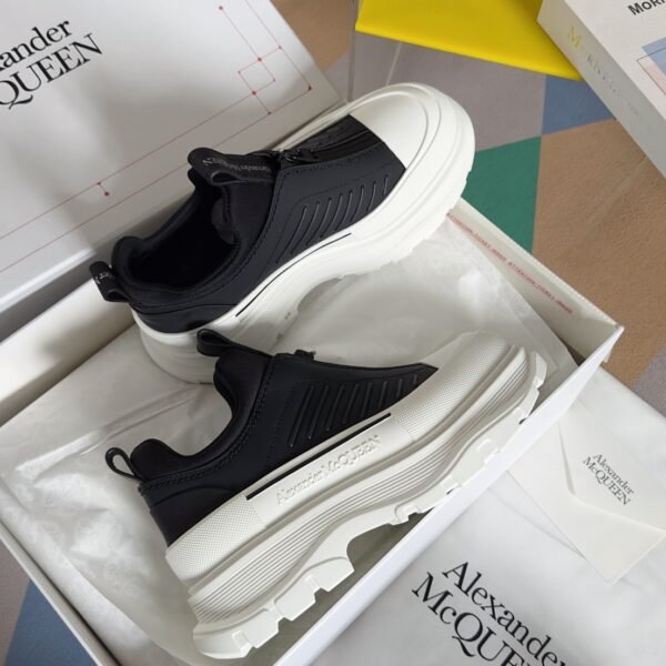 Alexander Mcqueen Tread Slick White and Black