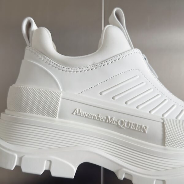 Alexander Mcqueen Tread Slick White