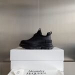 Alexander Mcqueen Tread Slick Black