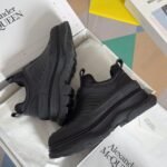 Alexander Mcqueen Tread Slick Black