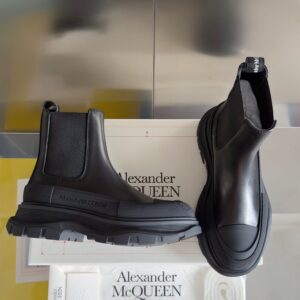 Alexander Mcqueen  Chelsea Boots Black