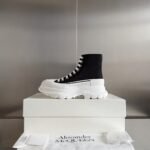 Alexander Mcqueen Lace-up White and Black