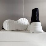 Alexander Mcqueen Lace-up White and Black