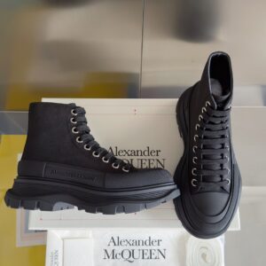Alexander Mcqueen Lace-up Black