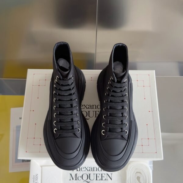 Alexander Mcqueen Lace-up Black