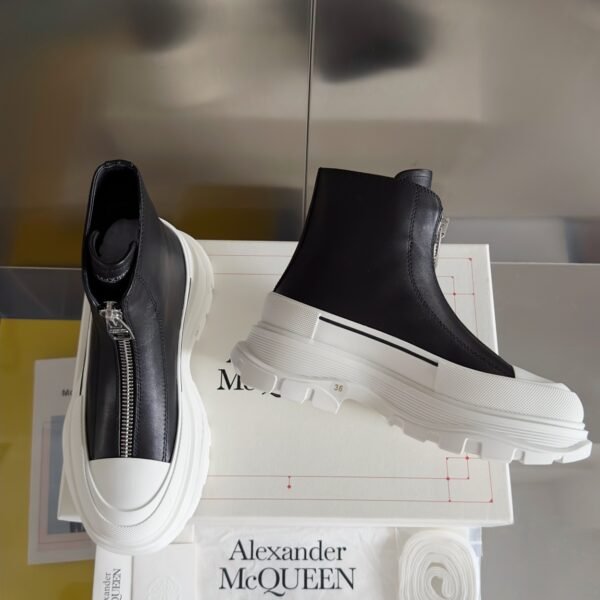Alexander Mcqueen  Zipper Black and White
