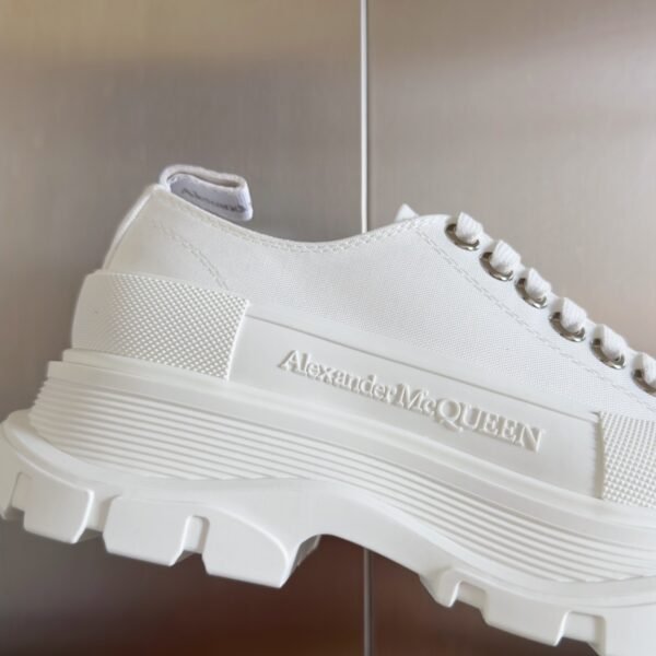 Alexander Mcqueen Tread Slick White