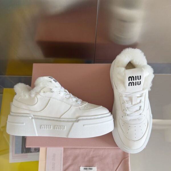 Miu Miu  Sneaker  White Winter