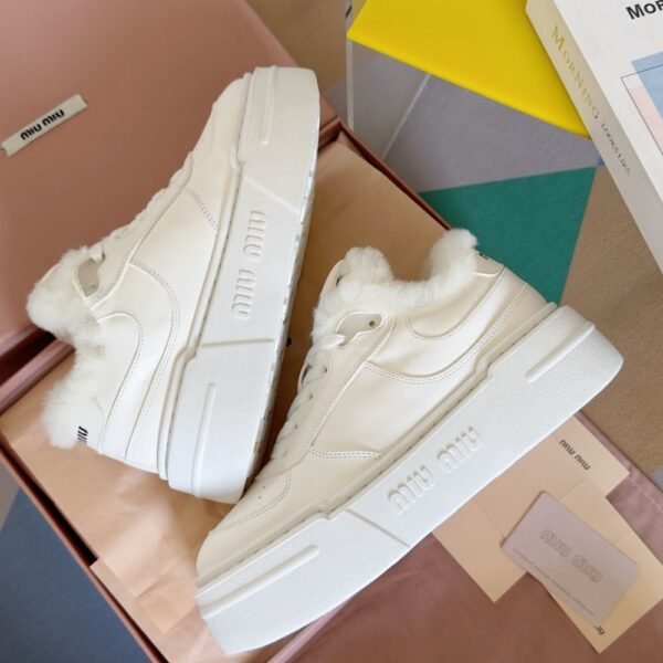 Miu Miu  Sneaker  White Winter