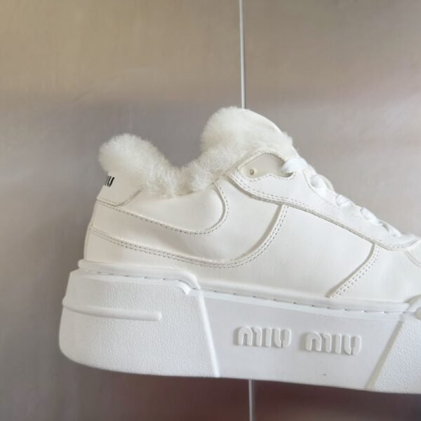 Miu Miu  Sneaker  White Winter