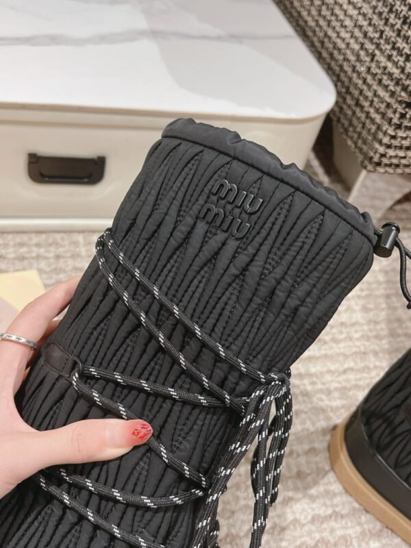 Miu Miu  Snow Long  Boots Down Wrinkles Black